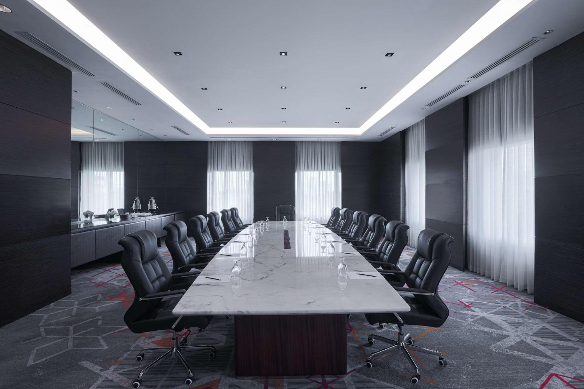Hotel Radisson Blu Cebu Exteriér fotografie Meeting room