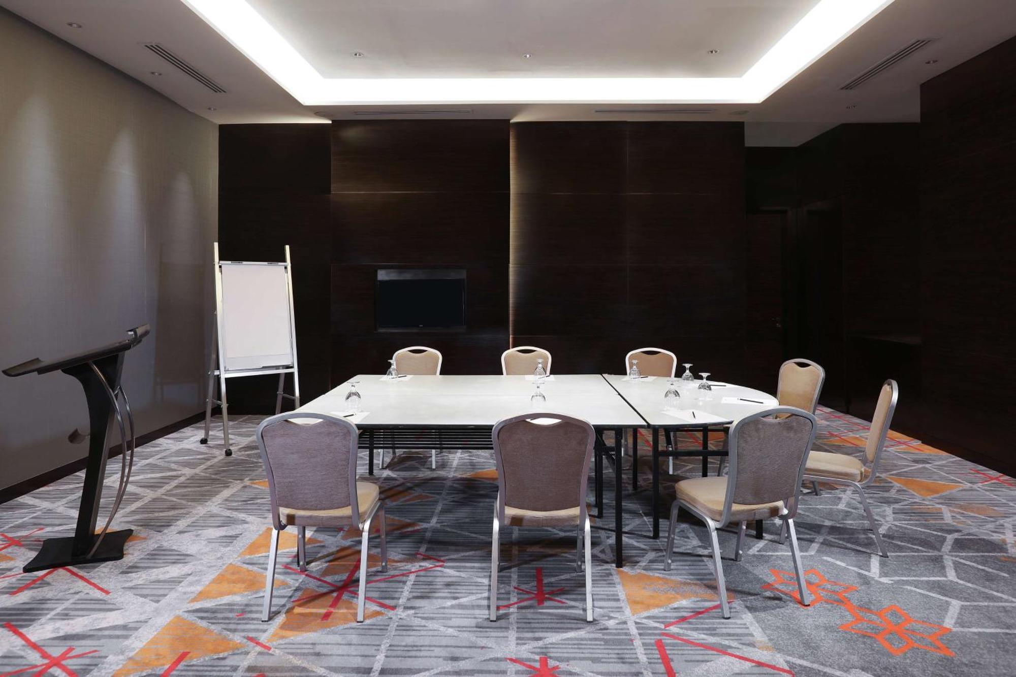 Hotel Radisson Blu Cebu Exteriér fotografie Meeting room